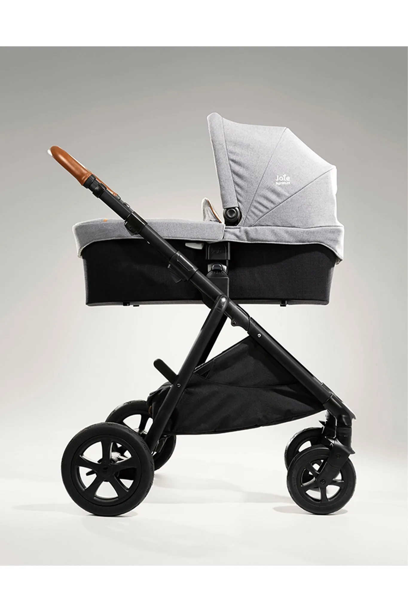 Joie Signature Aeria Stroller
