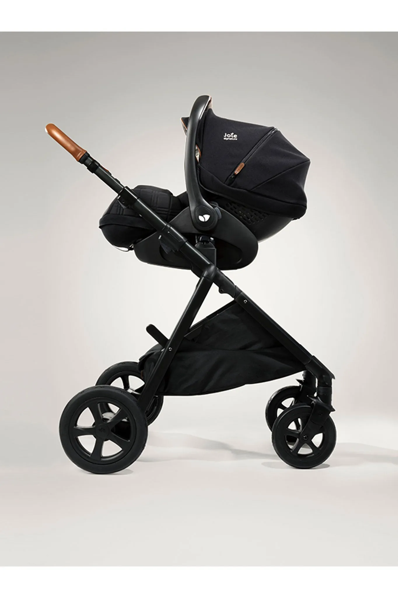 Joie Signature Aeria Stroller