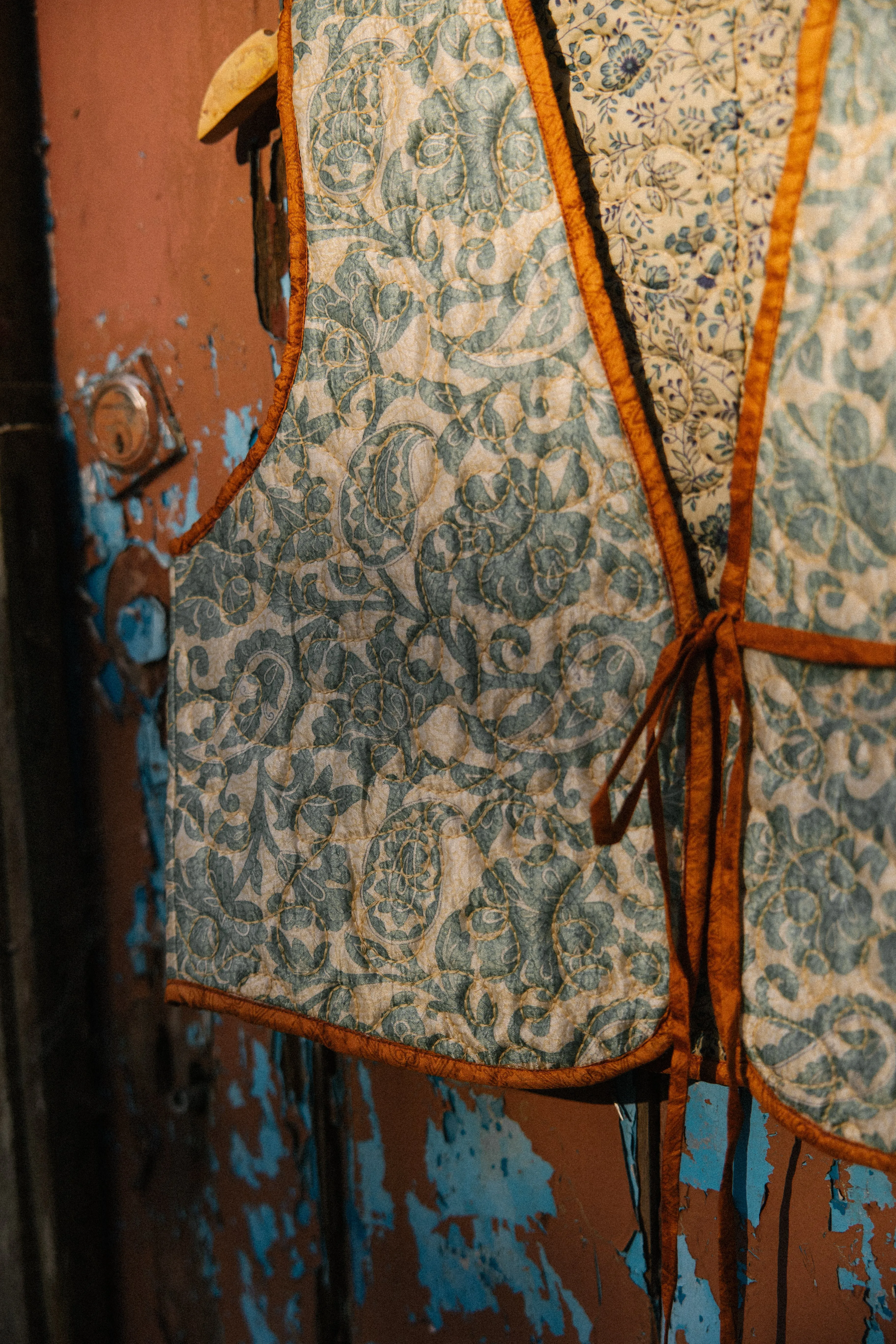 Melissa Silk Reversible Waistcoat L - 081