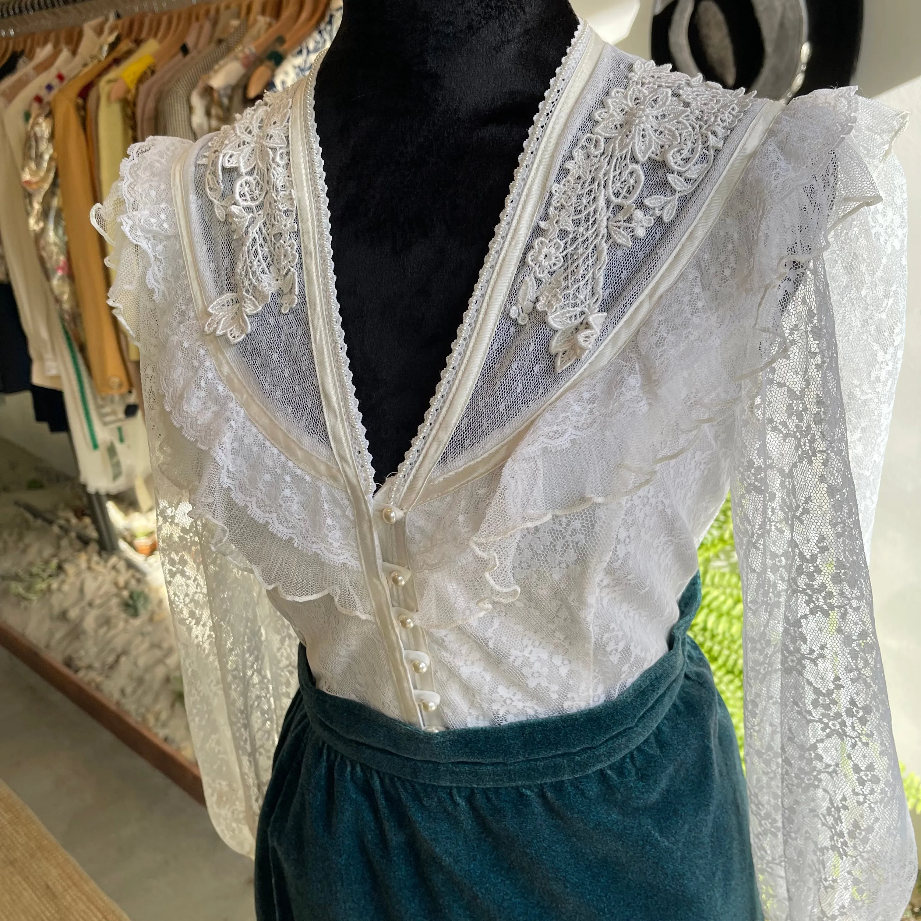 Vintage Gunne Sax Gunnies Lace Victorian Style Blouse 80s